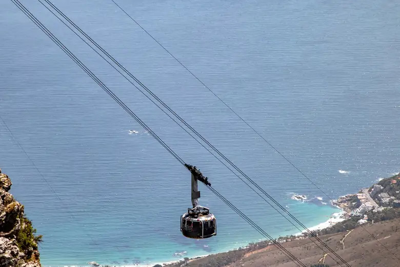 Bondinho subindo a Table Mountain, na Cidade do Cabo