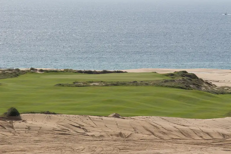 Campo de golfe à beira-mar em Los Cabos