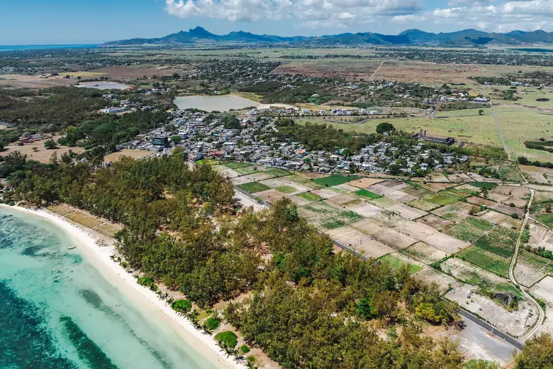 Laguna de cartão-postal da costa leste de Mauritius