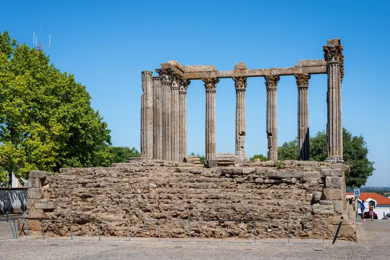 Templo romano no centro histórico de Évora